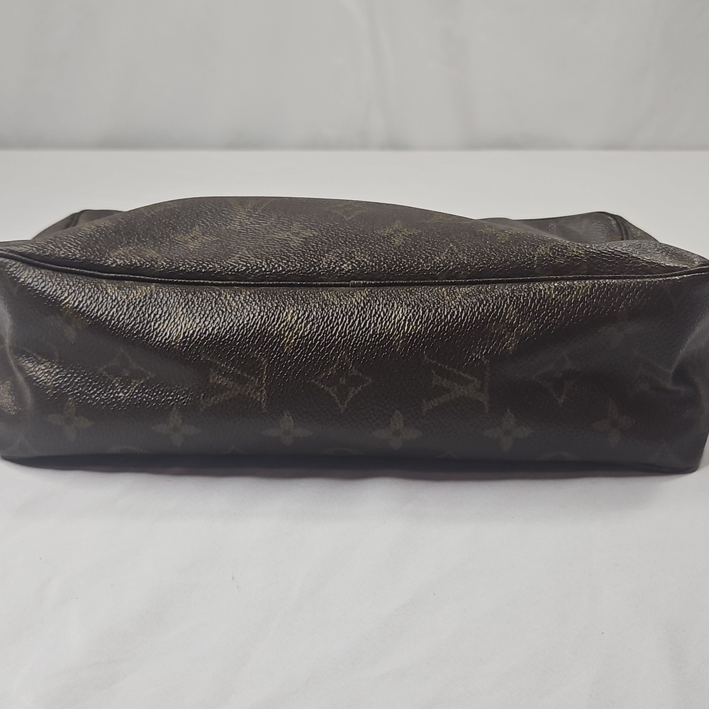 Vintage Louis Vuitton Dark Brown Monogram Toiletry Bag - Picture 3 of 14